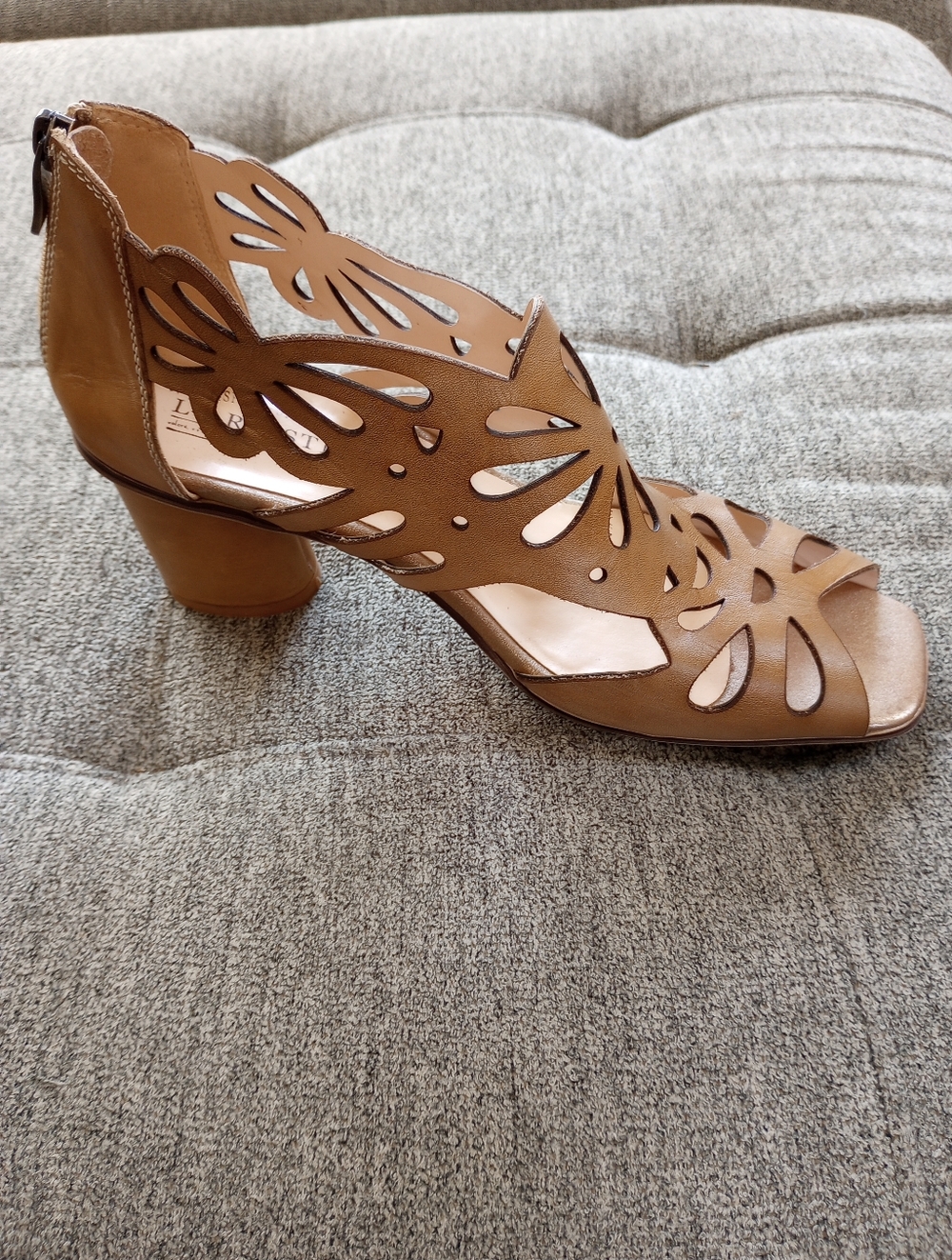 L'artiste Tan Leather Flamenco Block Heel Zipper Back Size Euro 42 10.5 11 New! - Picture 3 of 14